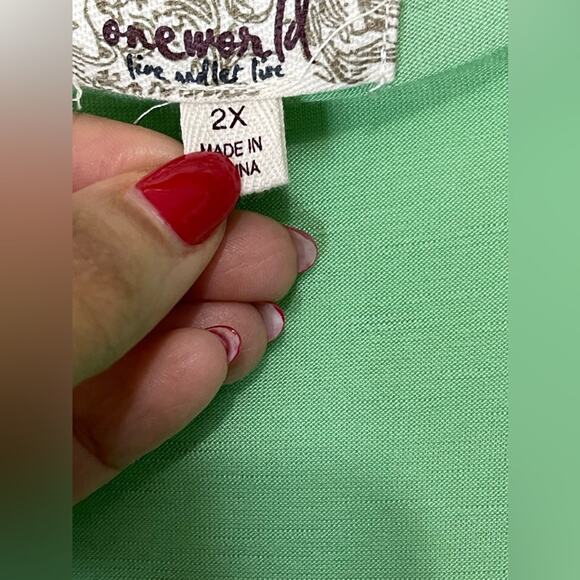 One World Green V Neck Peplum Studded Short Sleeve Blouse 2X - Picture 4 of 5